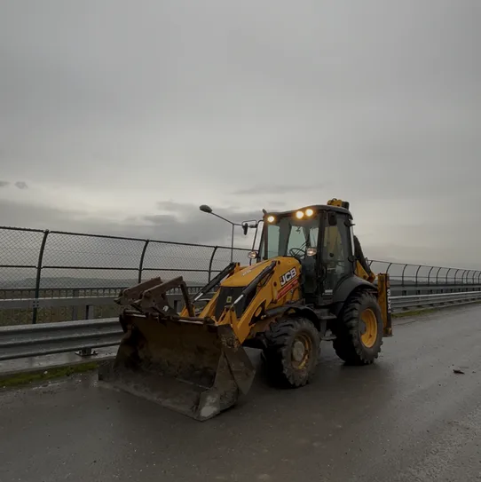 Kiralık iş makinası günlük aylık verilir